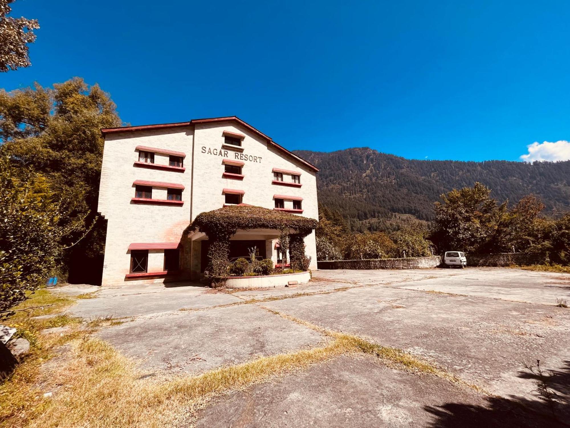Sagar Resort !! Mountain View ! Luxury Stay ! Family Resort ! Private Parking ! Near Mall Road Manali  Exterior photo